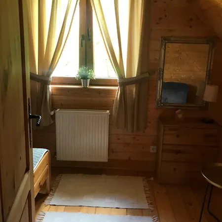 Domki U Losia Bieszczady & Sauna Polanczyk Exterior photo