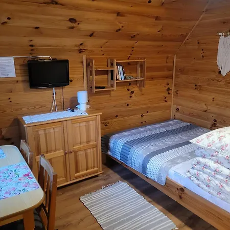 Domki U Losia Bieszczady & Sauna Polanczyk Exterior photo